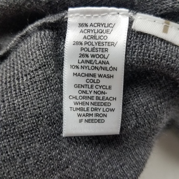 *SALE* [LOFT] Gray Peplum Style Long Sleeve Top - Picture 7 of 7